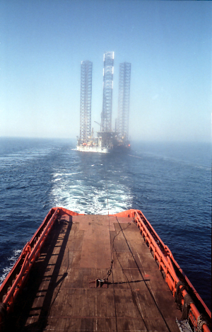 The anchor-handling tug Lowland Raider